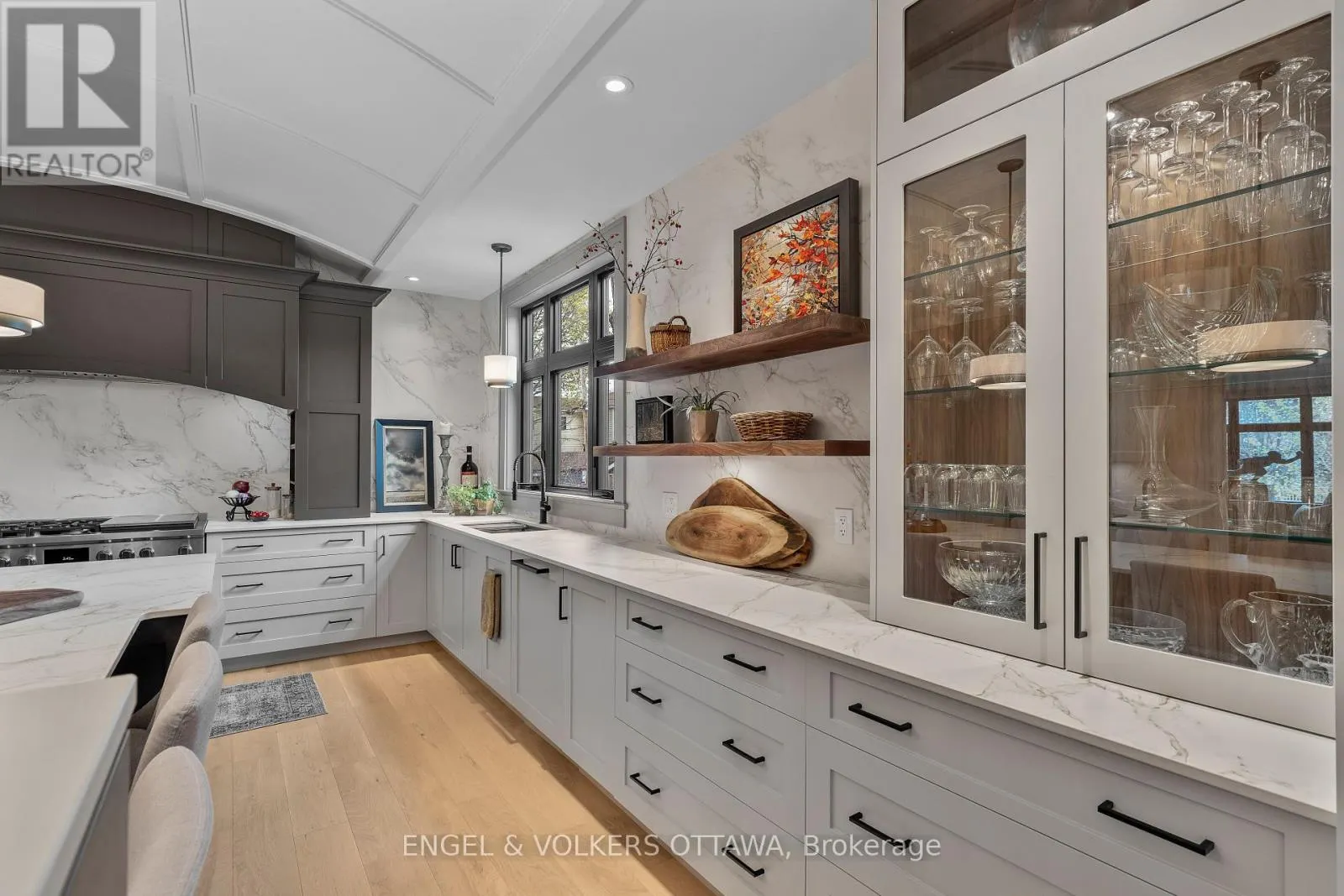 37 CLARENDON AVENUE