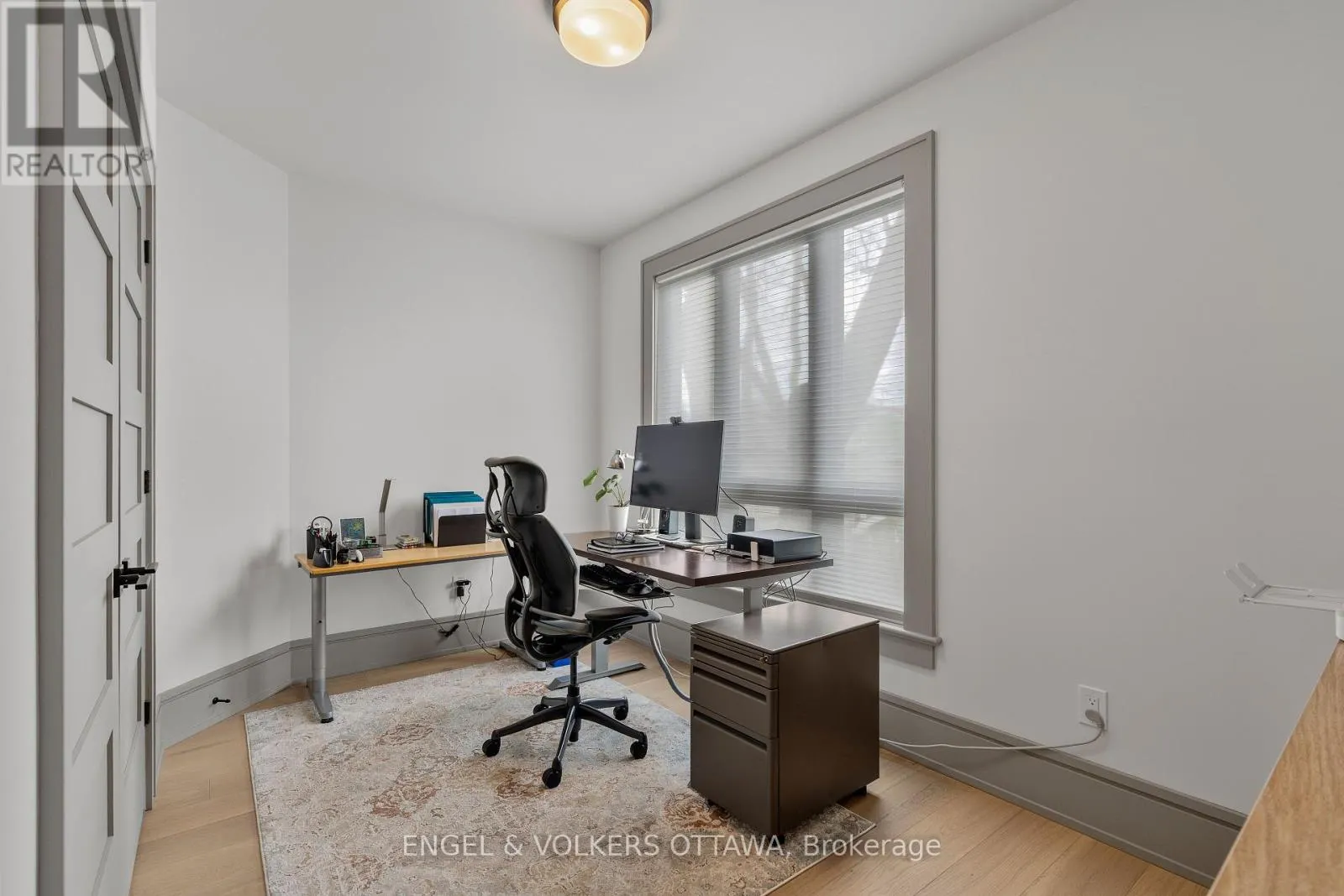37 CLARENDON AVENUE