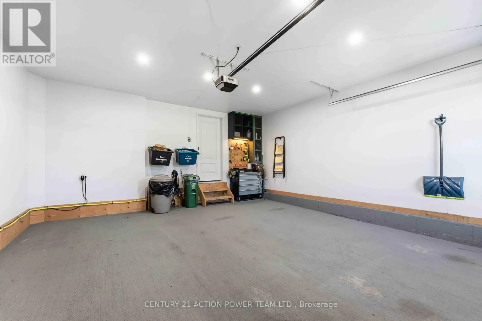 644 MOONFLOWER CRESCENT