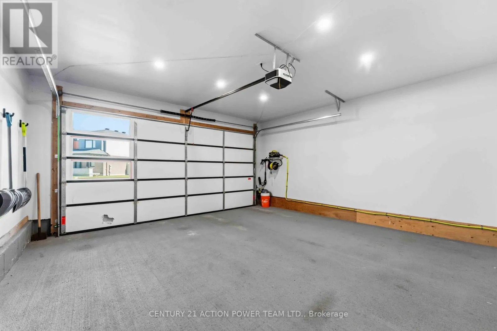 644 MOONFLOWER CRESCENT