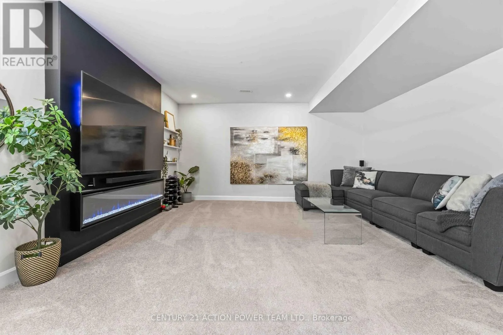 644 MOONFLOWER CRESCENT