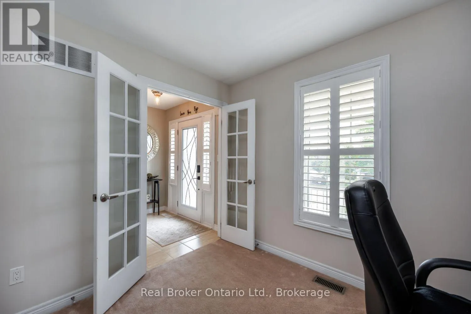 11 GREENAWAY CIRCLE