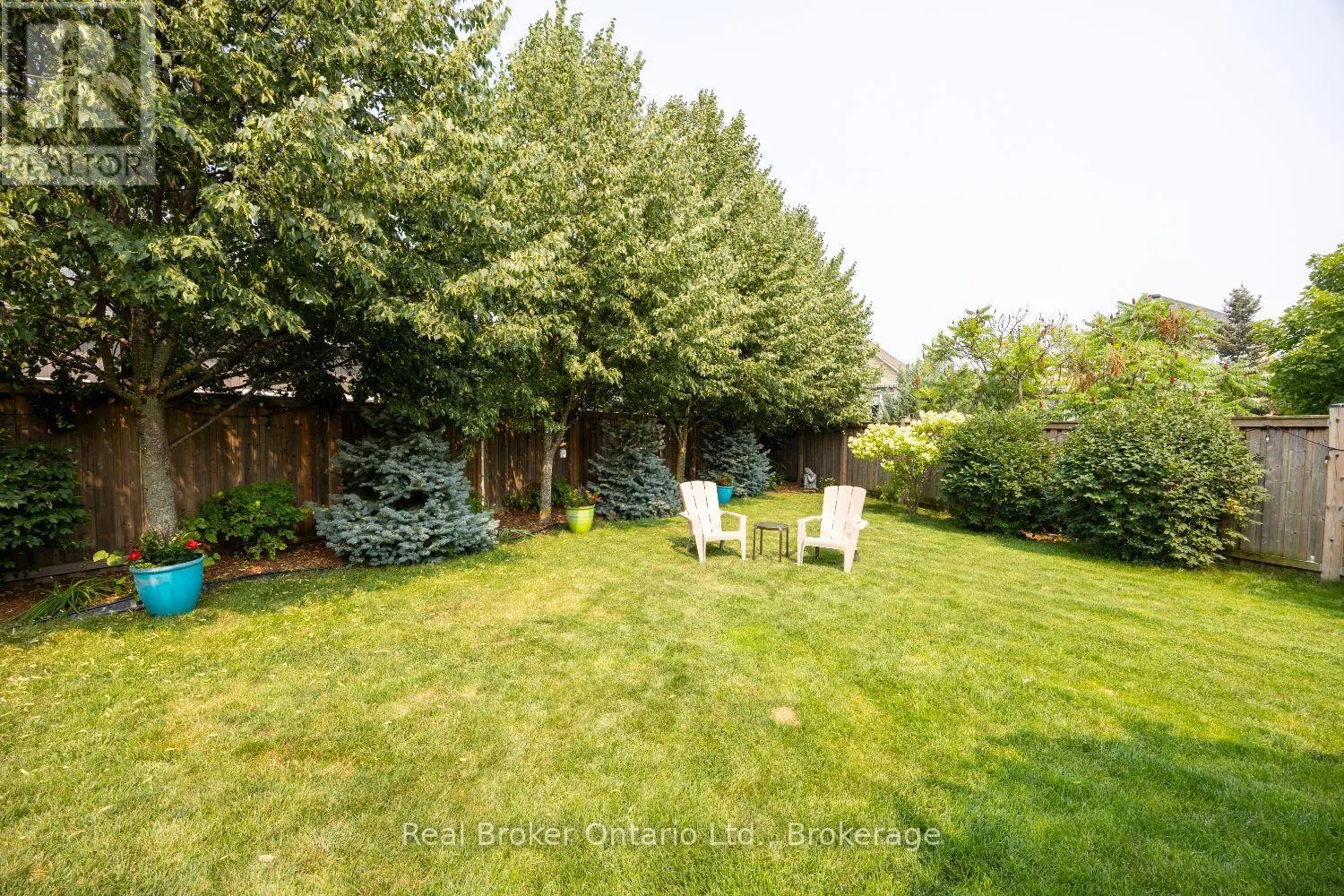 11 GREENAWAY CIRCLE