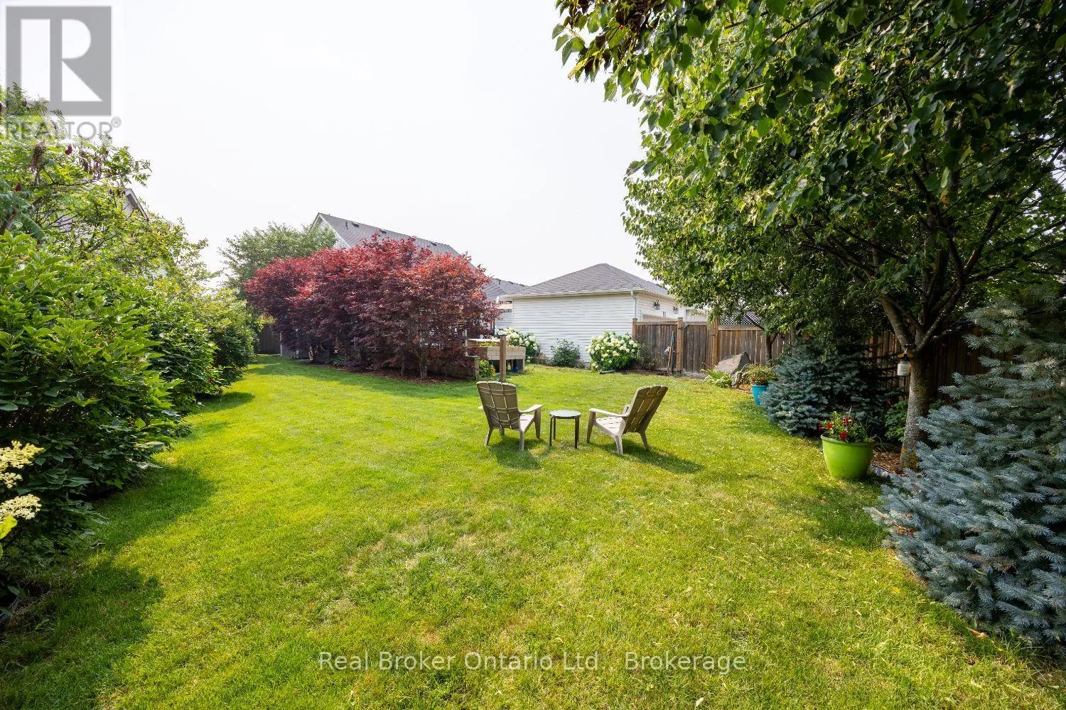 11 GREENAWAY CIRCLE