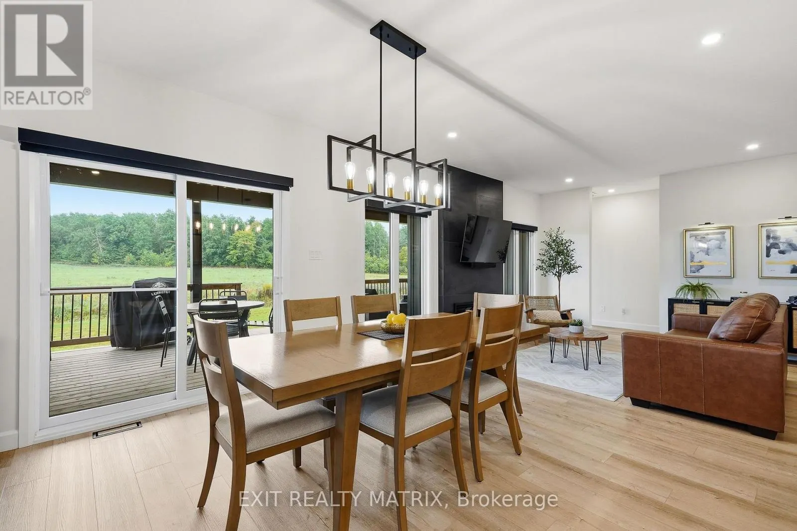 256 TRUDEAU CRESCENT