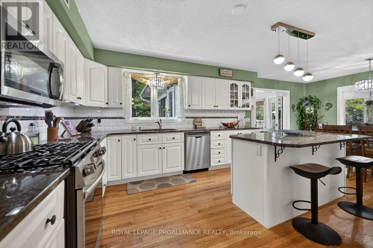 132 KINGSTON CRESCENT
