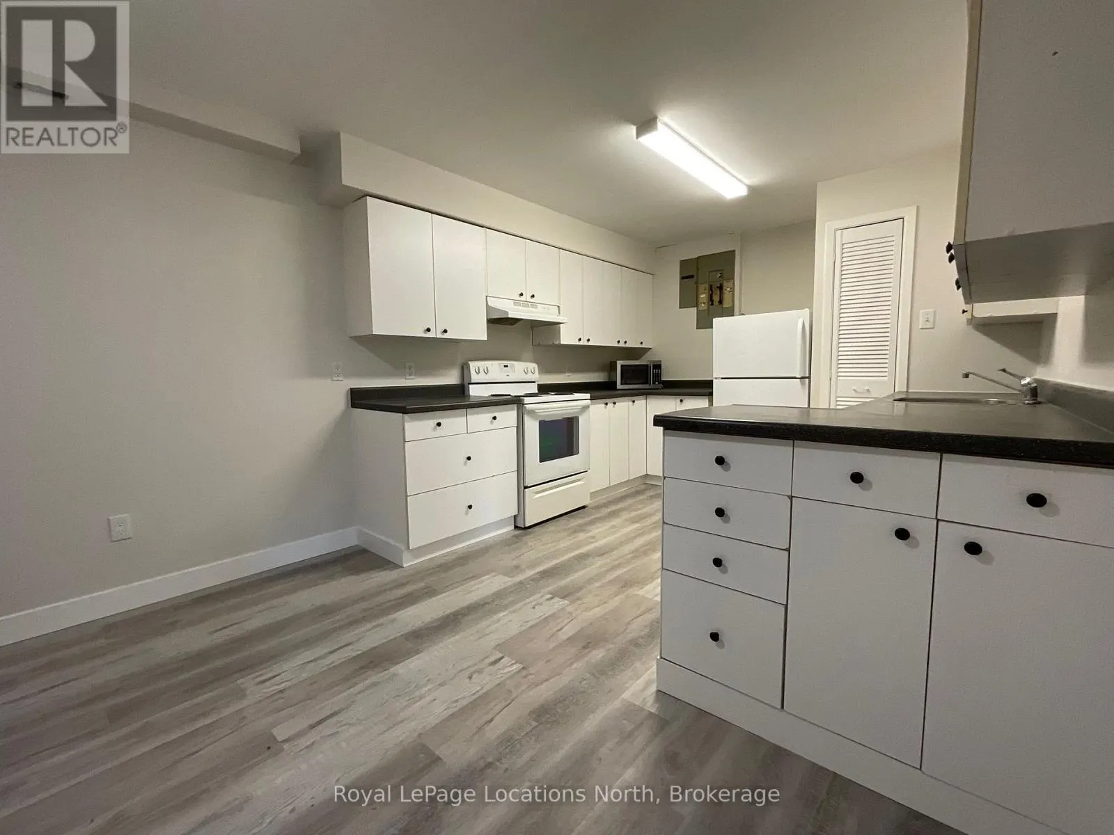143 RYERSON CRESCENT