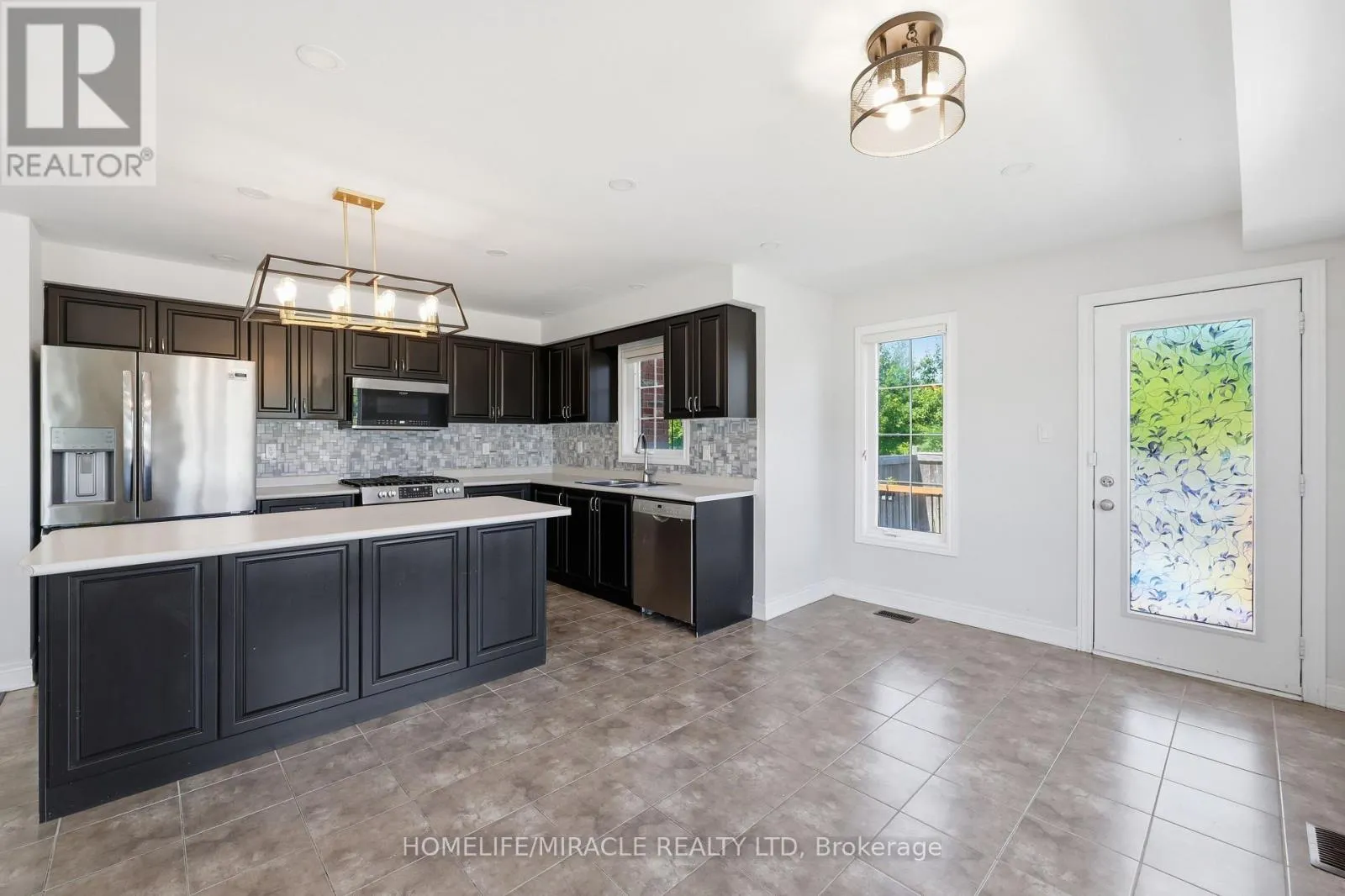 15 MCPHAIL PLACE