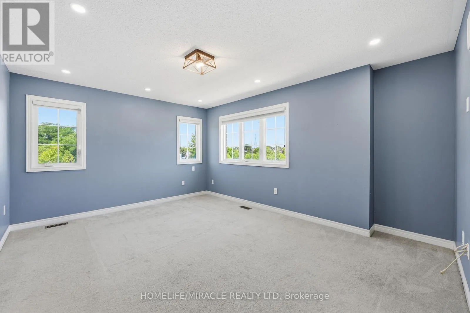 15 MCPHAIL PLACE