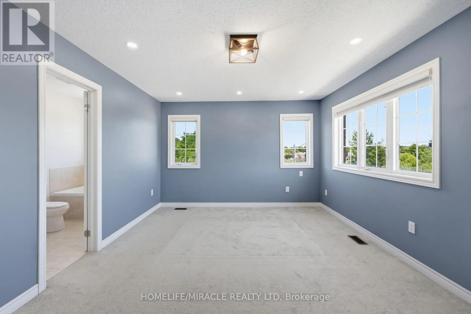 15 MCPHAIL PLACE