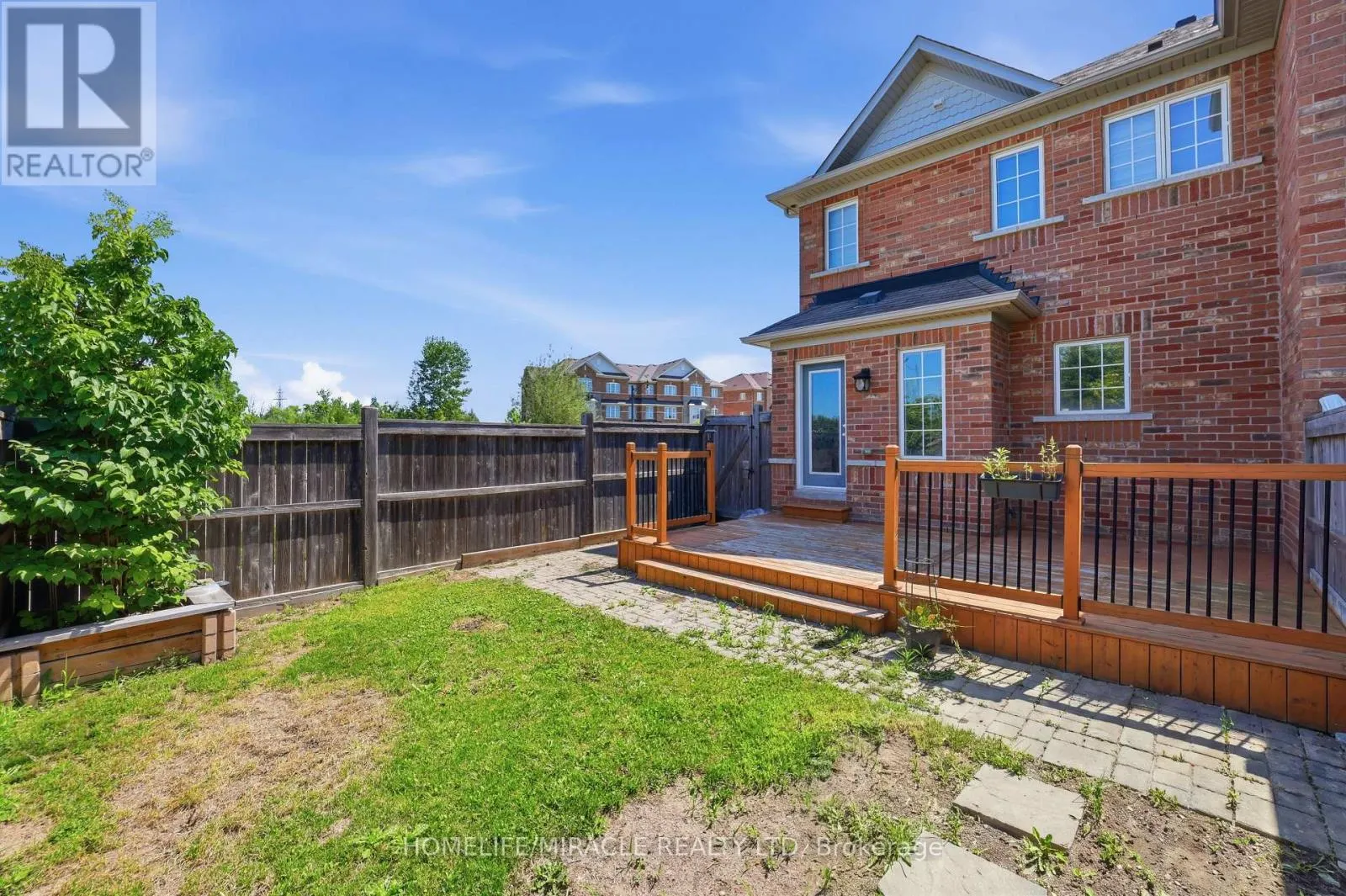 15 MCPHAIL PLACE