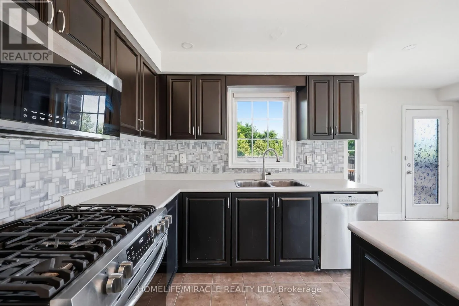 15 MCPHAIL PLACE