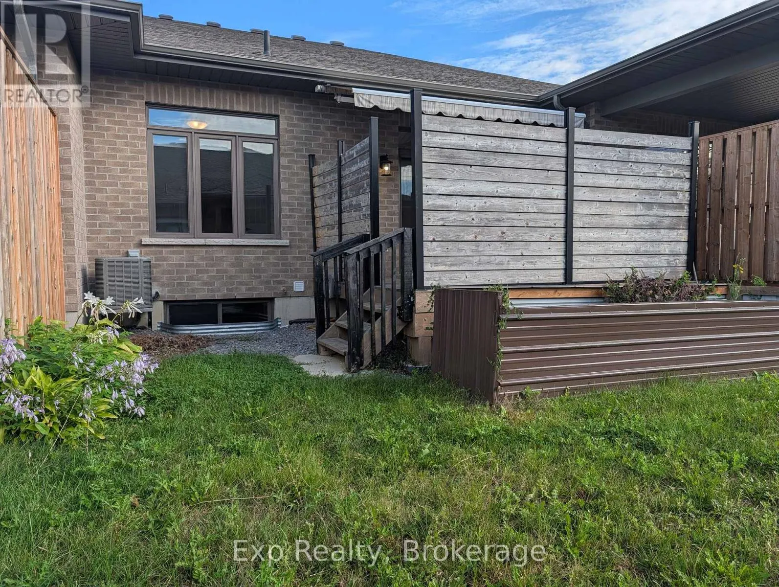 76 COVINGTON CRESCENT
