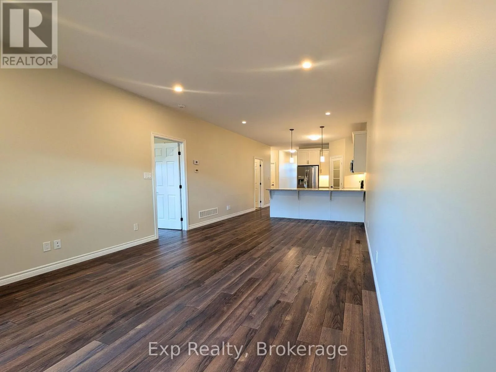 76 COVINGTON CRESCENT