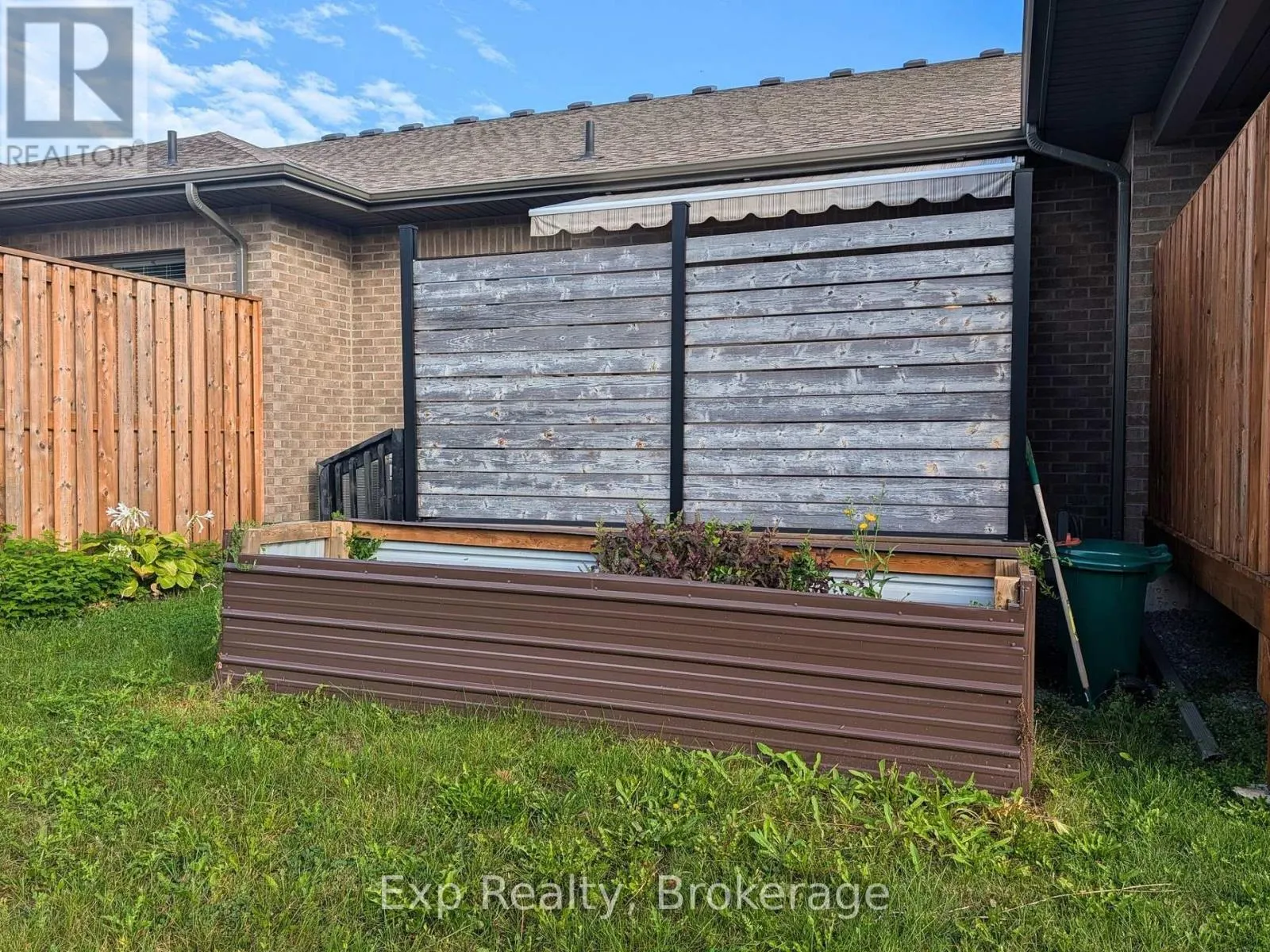 76 COVINGTON CRESCENT