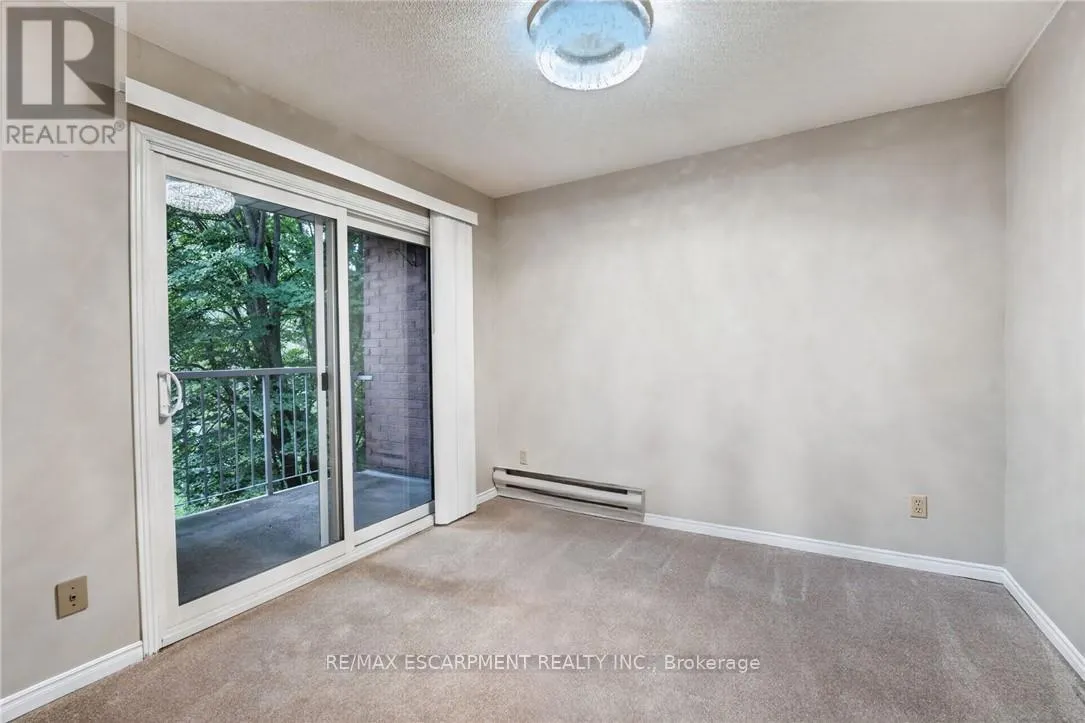 301 - 5 NIAGARA STREET