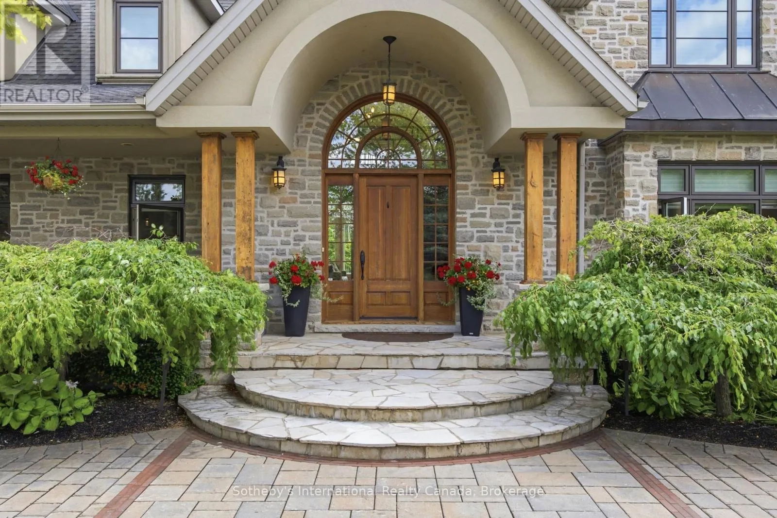 4529 SIDEROAD 10 N