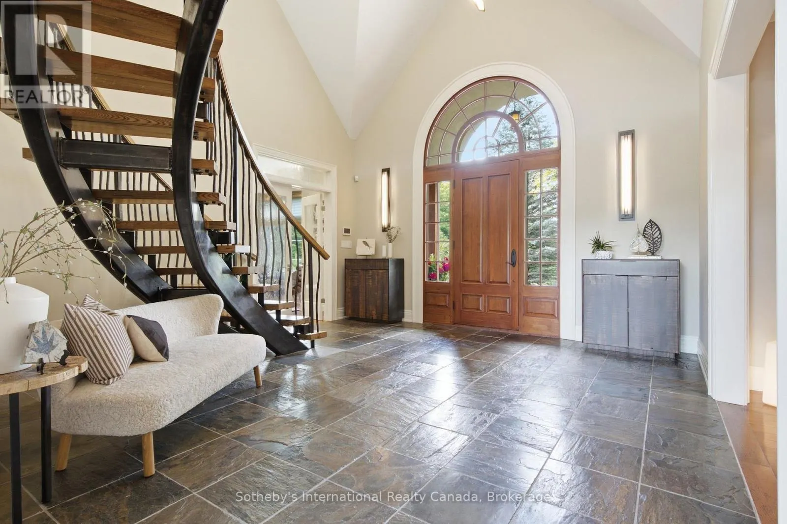 4529 SIDEROAD 10 N