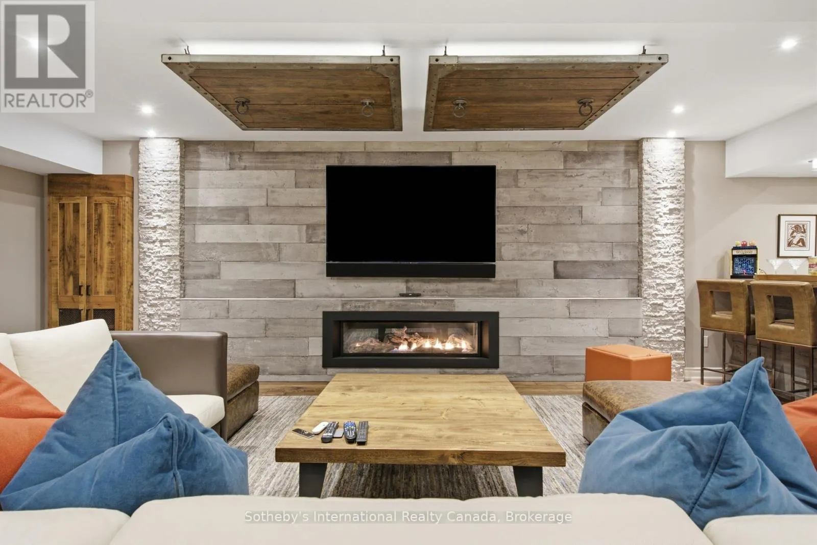 4529 SIDEROAD 10 N