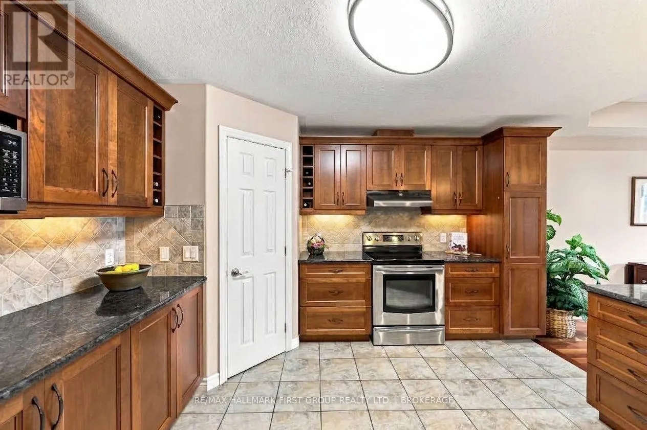 1248 LISBON PLACE