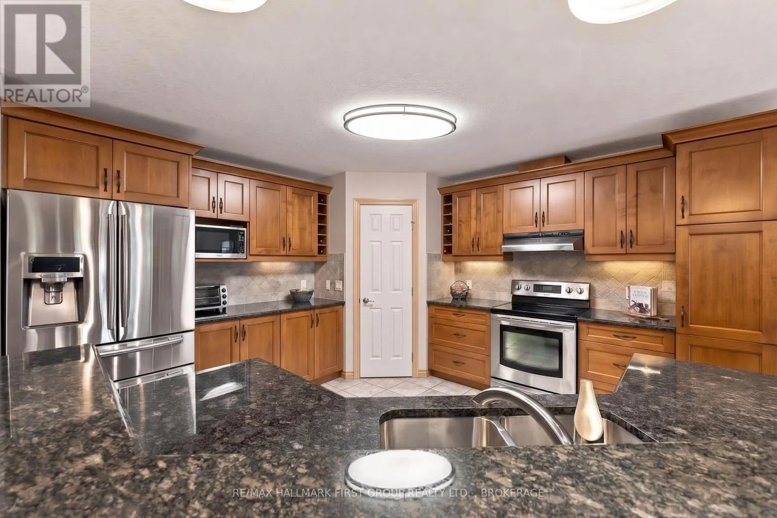 1248 LISBON PLACE