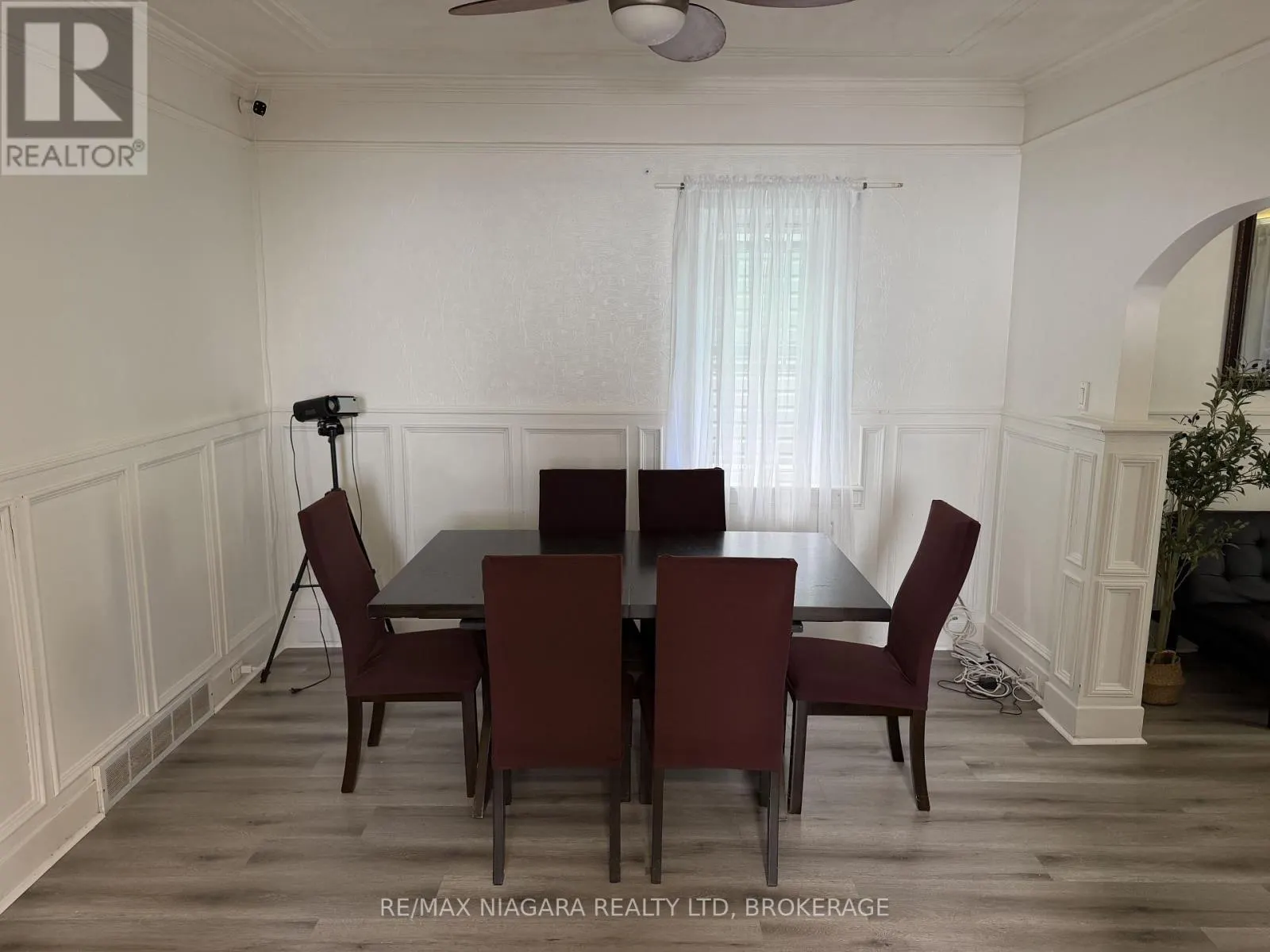 1 - 272 MITCHELL STREET #1