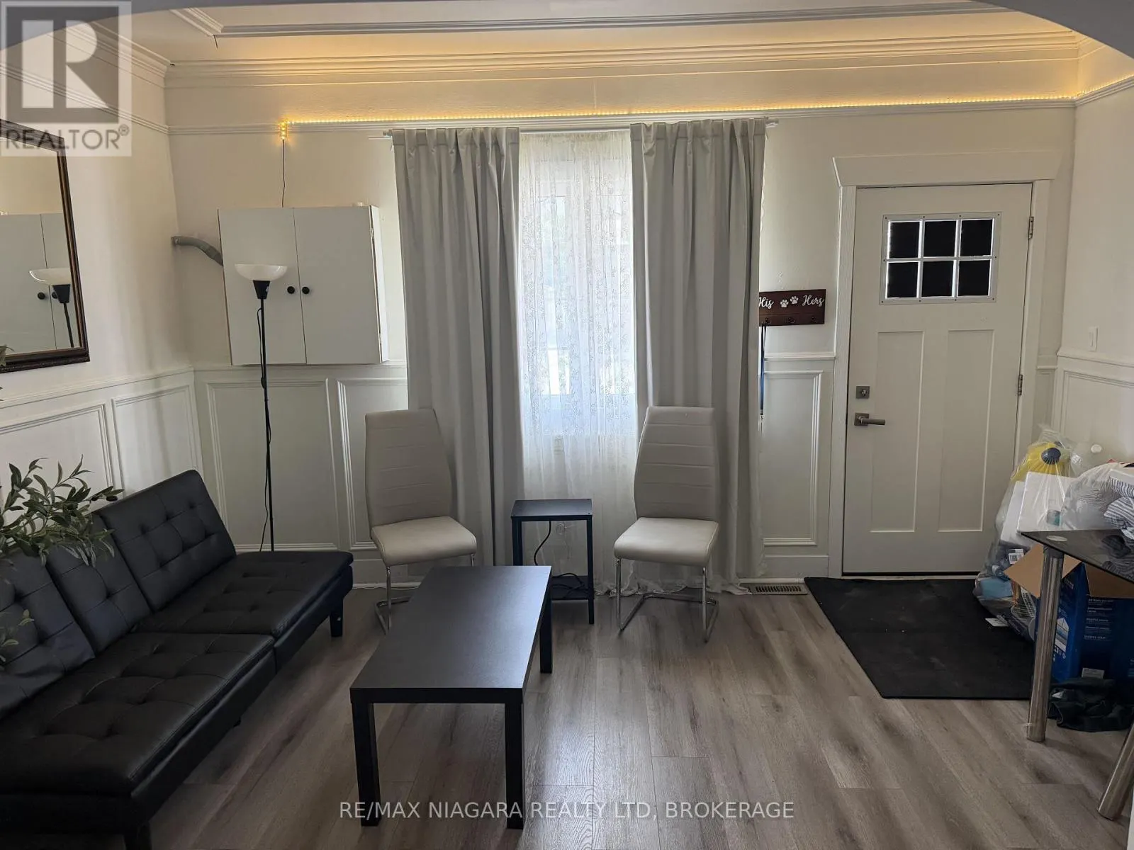 1 - 272 MITCHELL STREET #1
