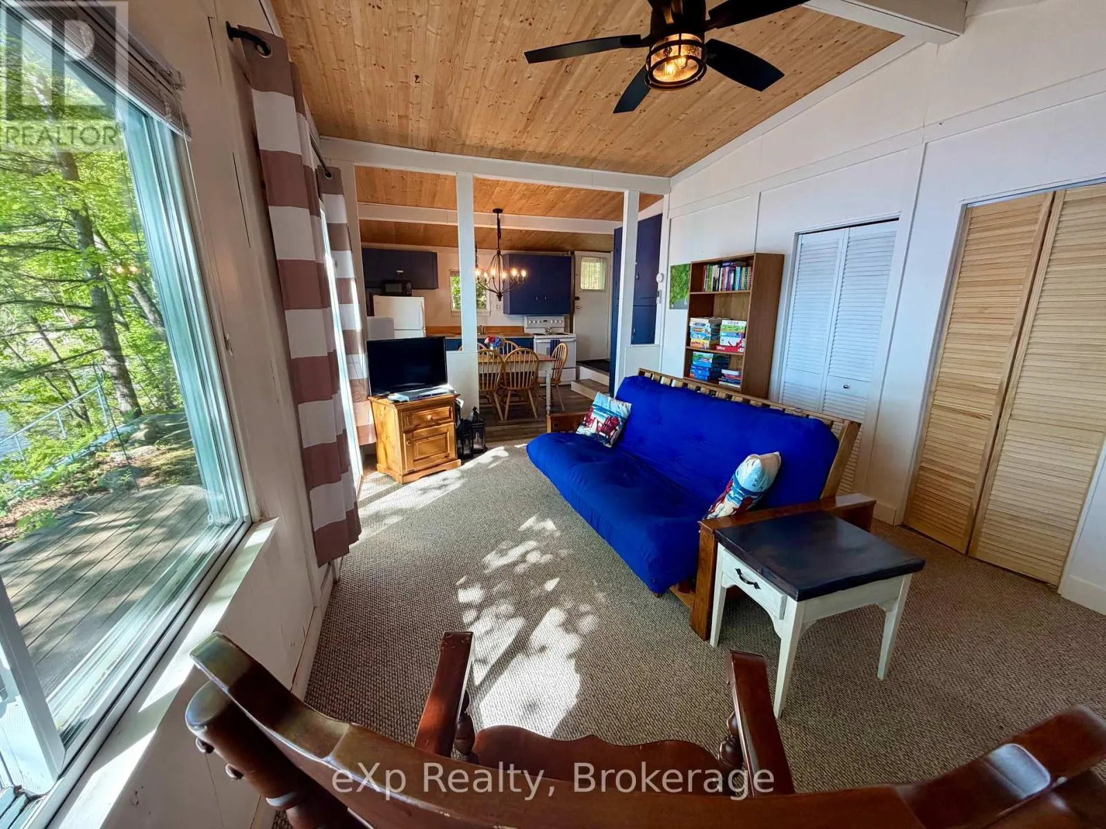 3 - 1082 COWAN PARK ROAD #3