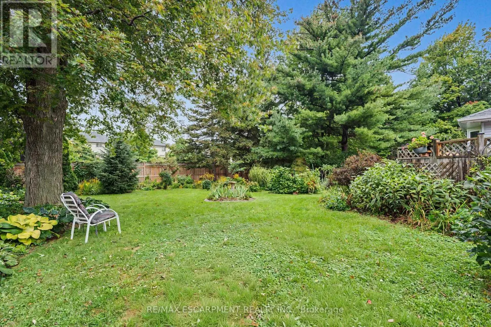 11 MILLER DRIVE