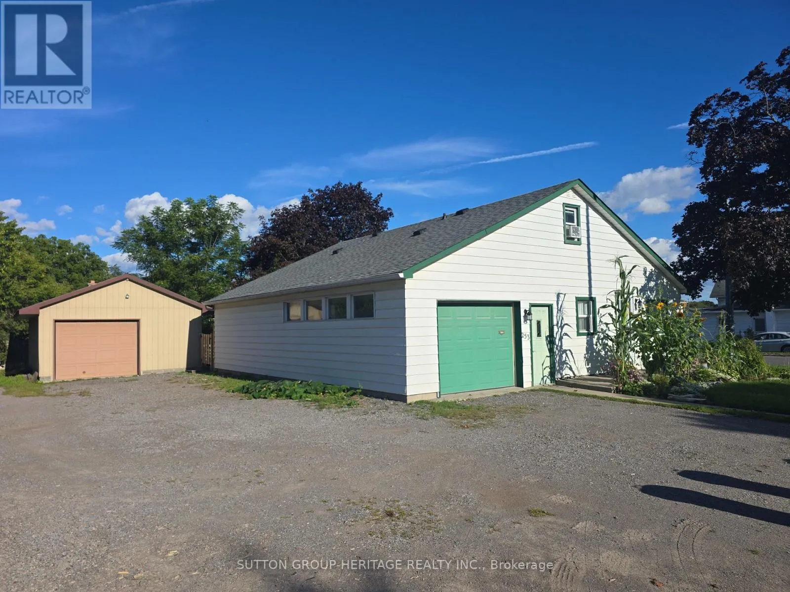 253 SIDNEY STREET