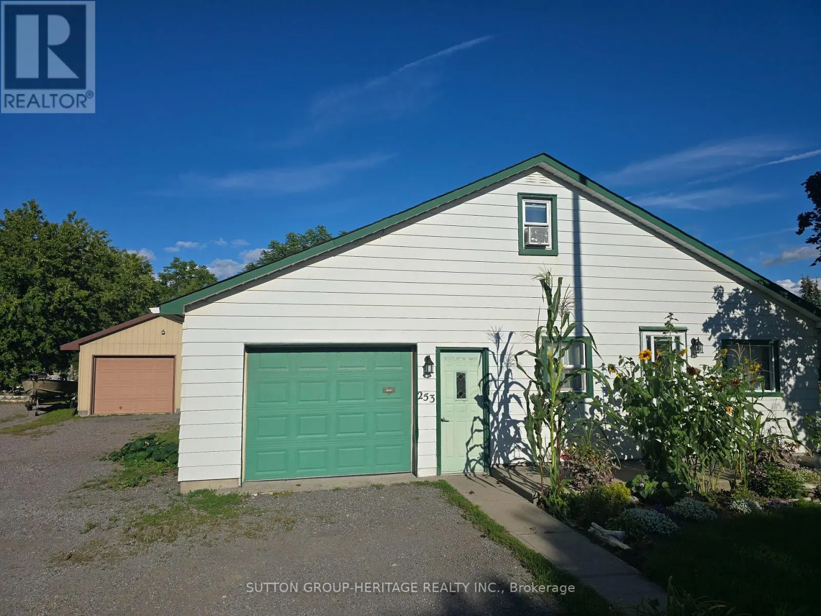 253 SIDNEY STREET