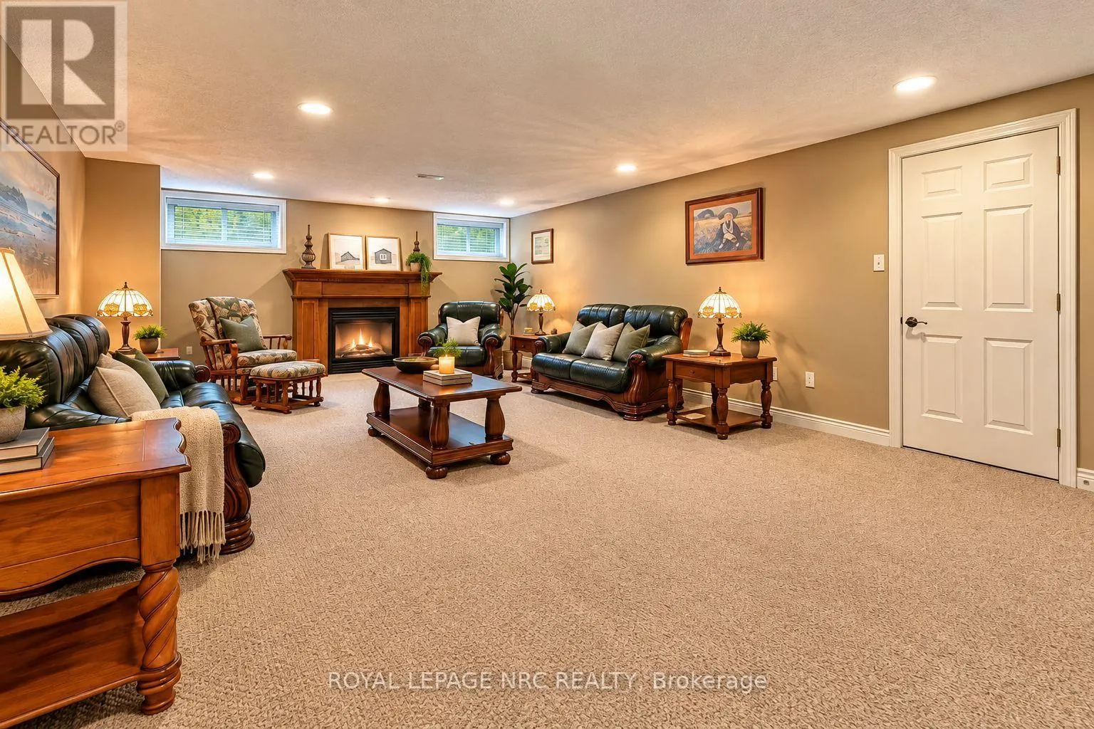 400 LAKEVIEW DRIVE