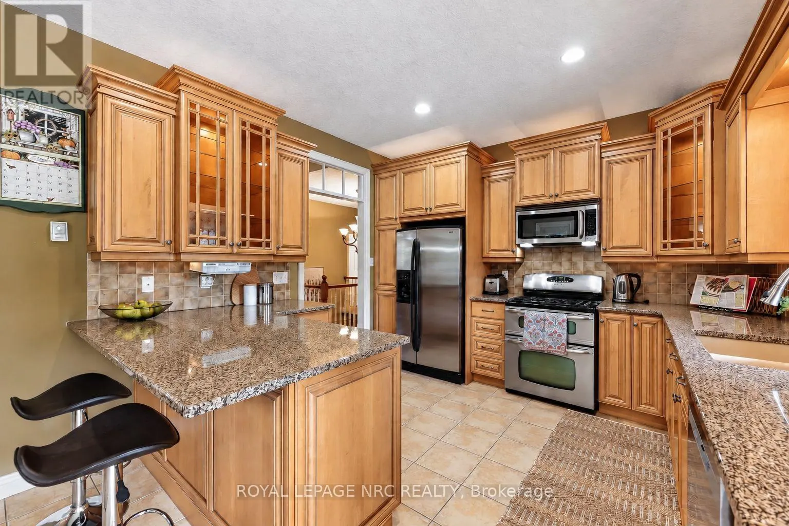 400 LAKEVIEW DRIVE