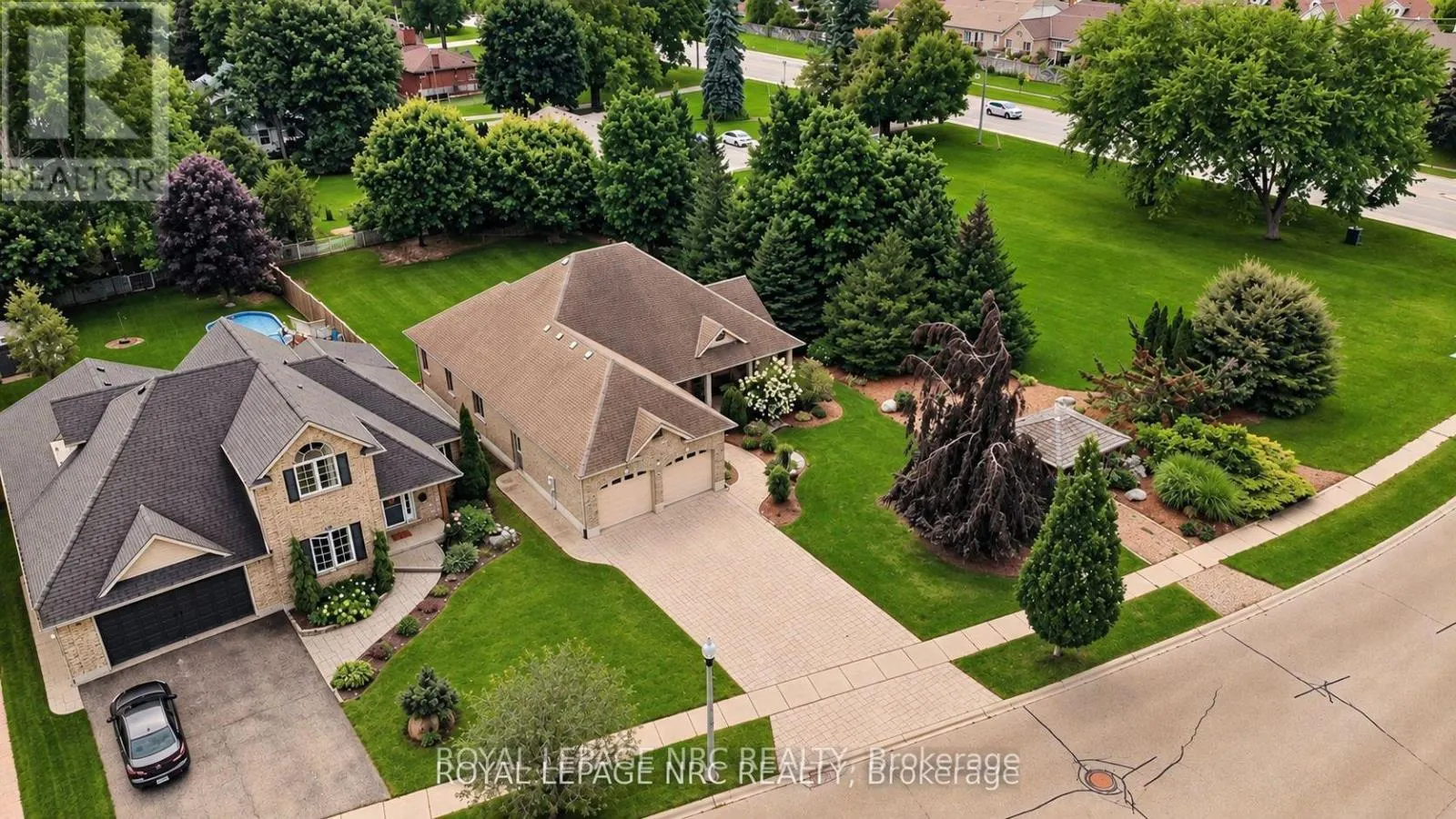 400 LAKEVIEW DRIVE