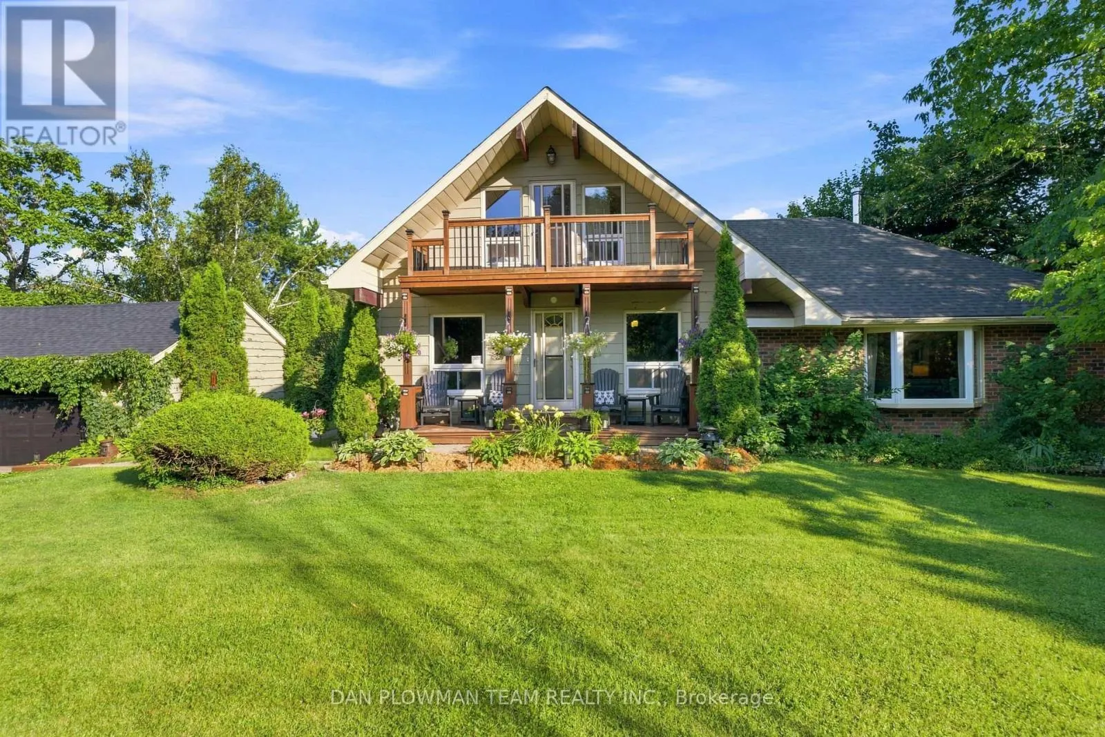 9 VALLEY ROAD