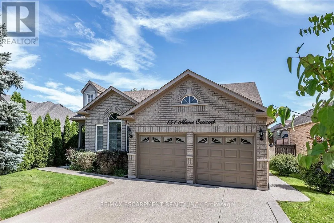 151 MOORE CRESCENT