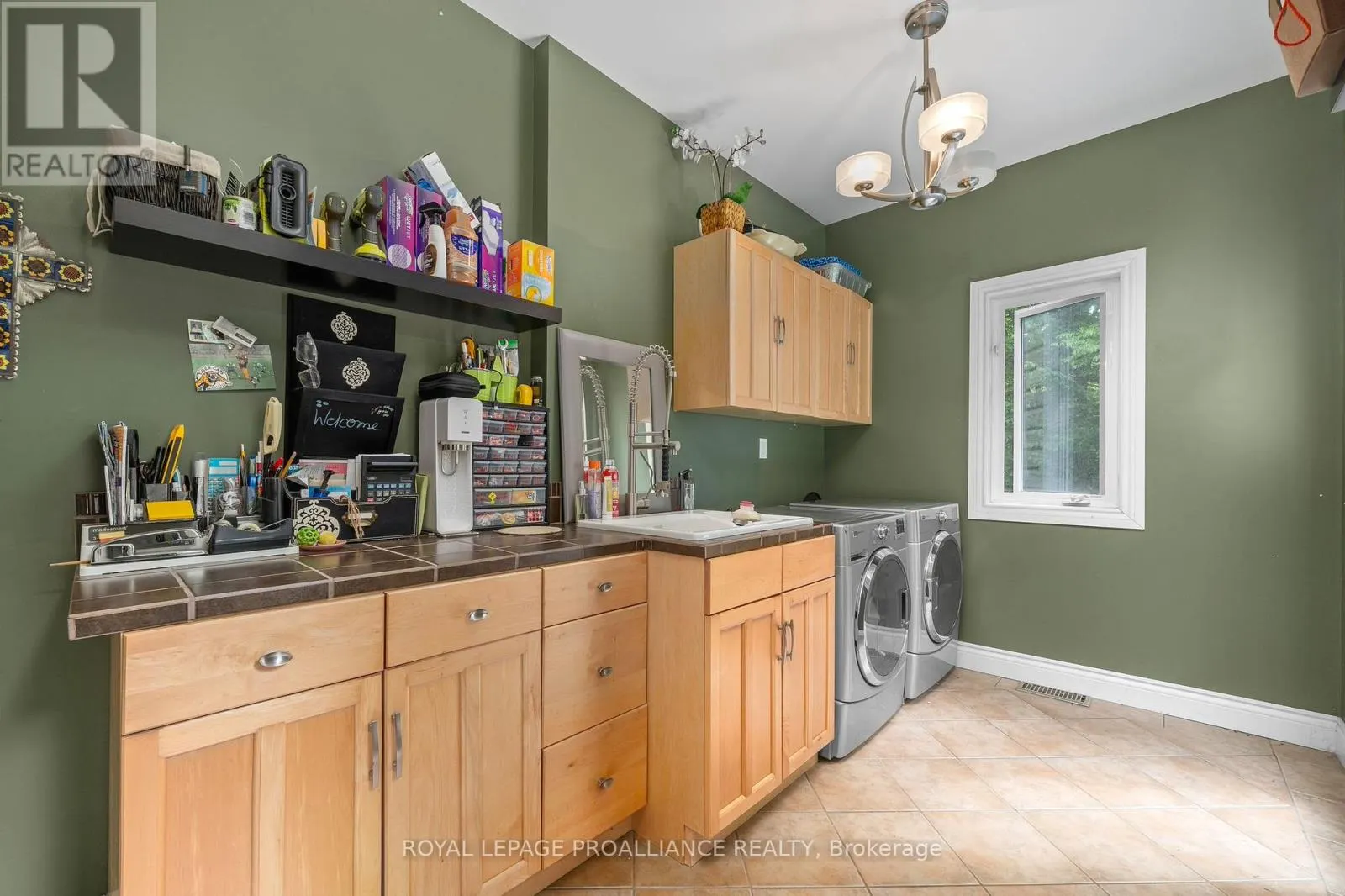 17B HUGHES LANE