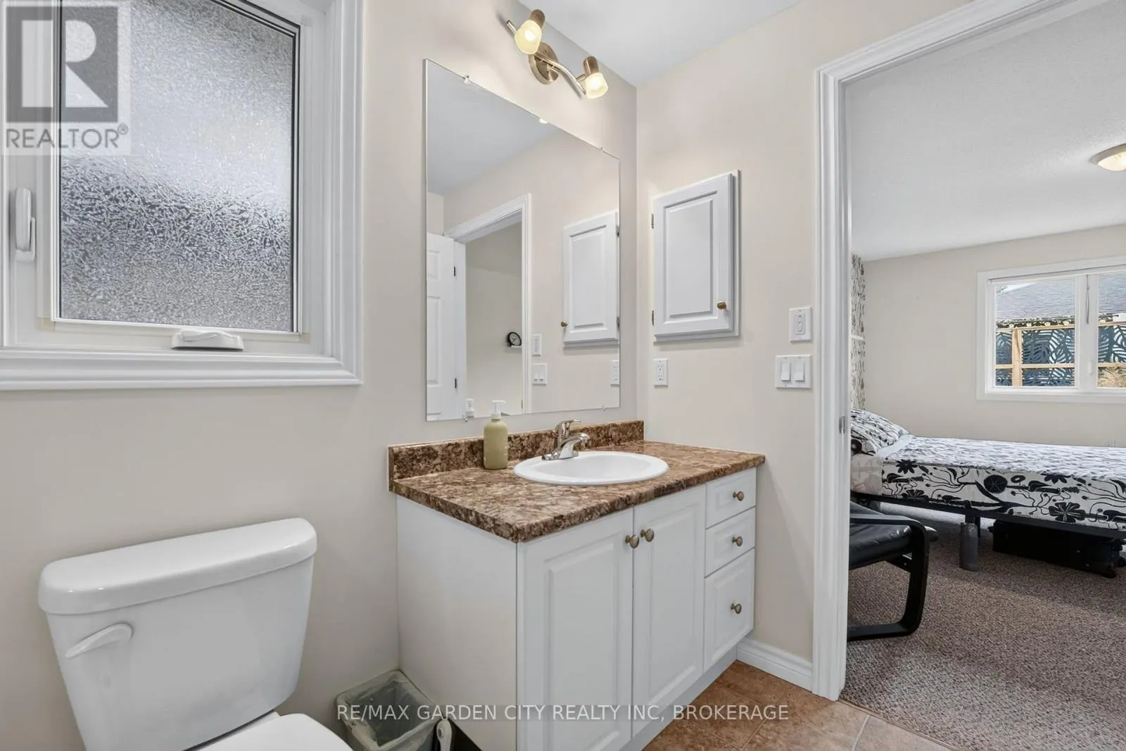 3973 SUNSET LANE