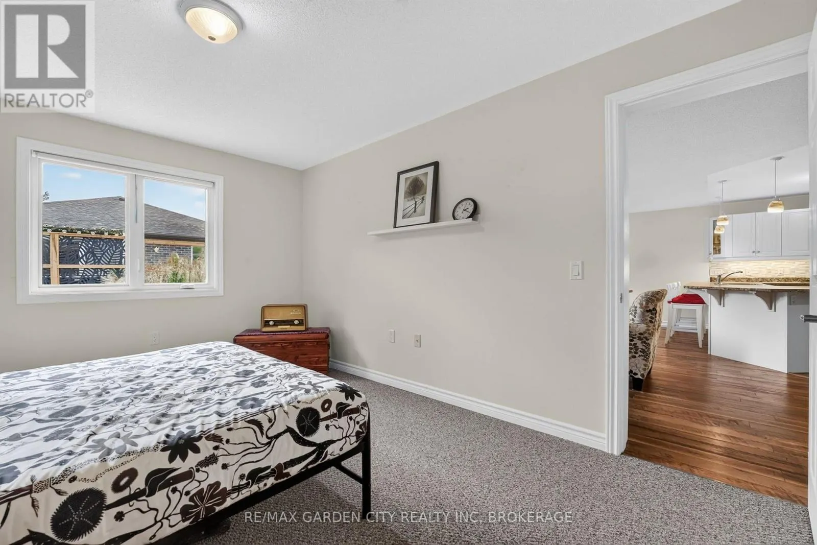3973 SUNSET LANE