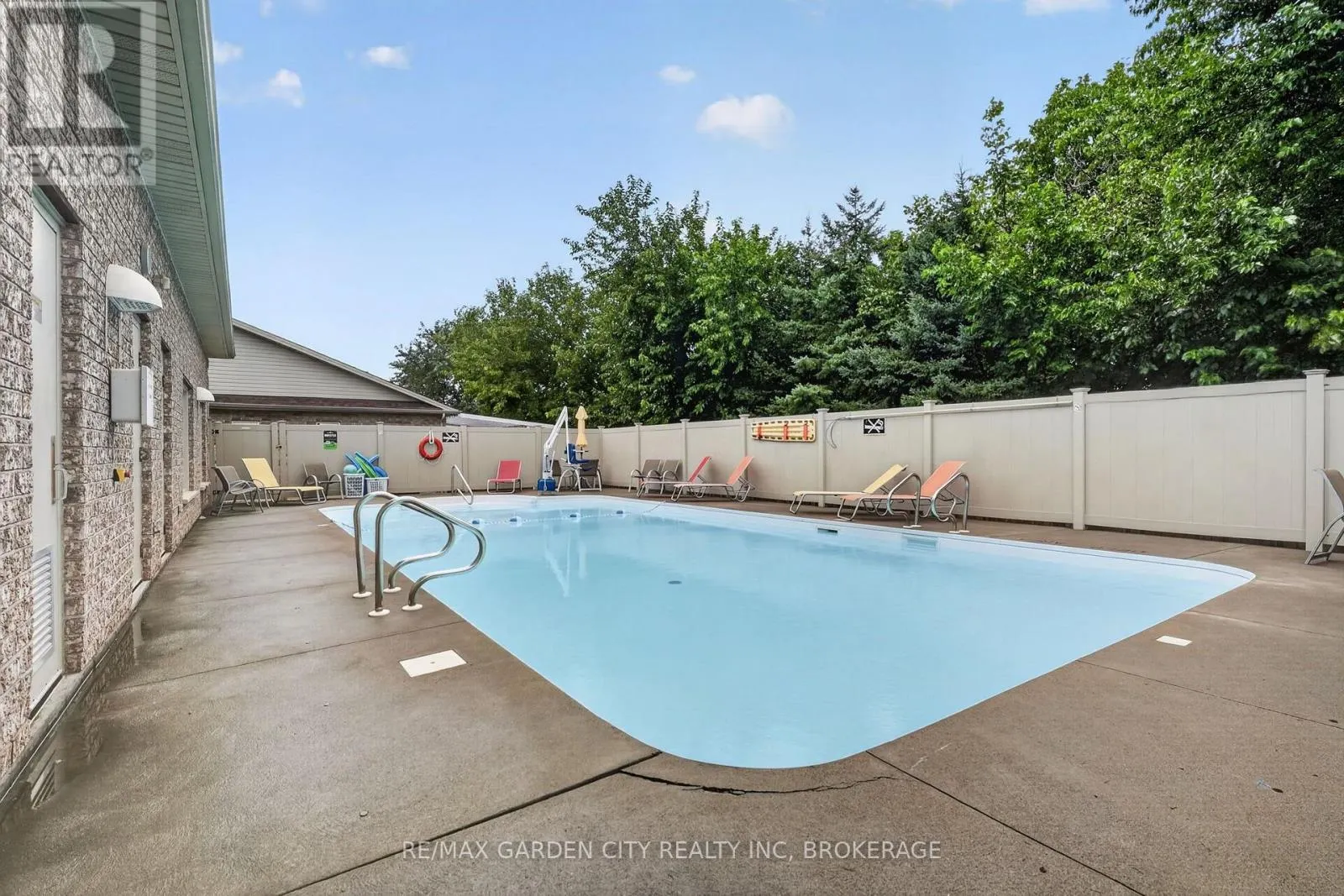 3973 SUNSET LANE