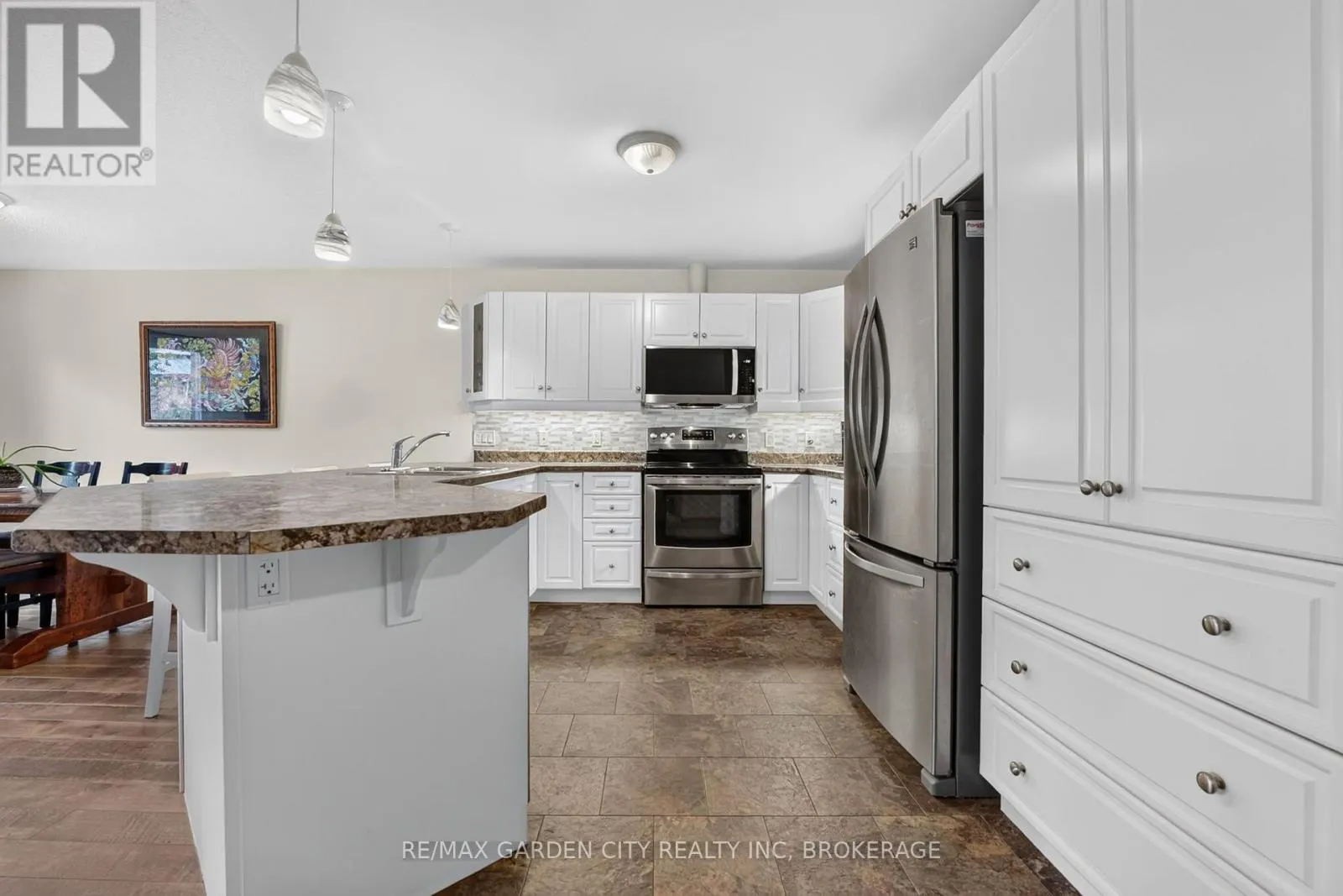 3973 SUNSET LANE