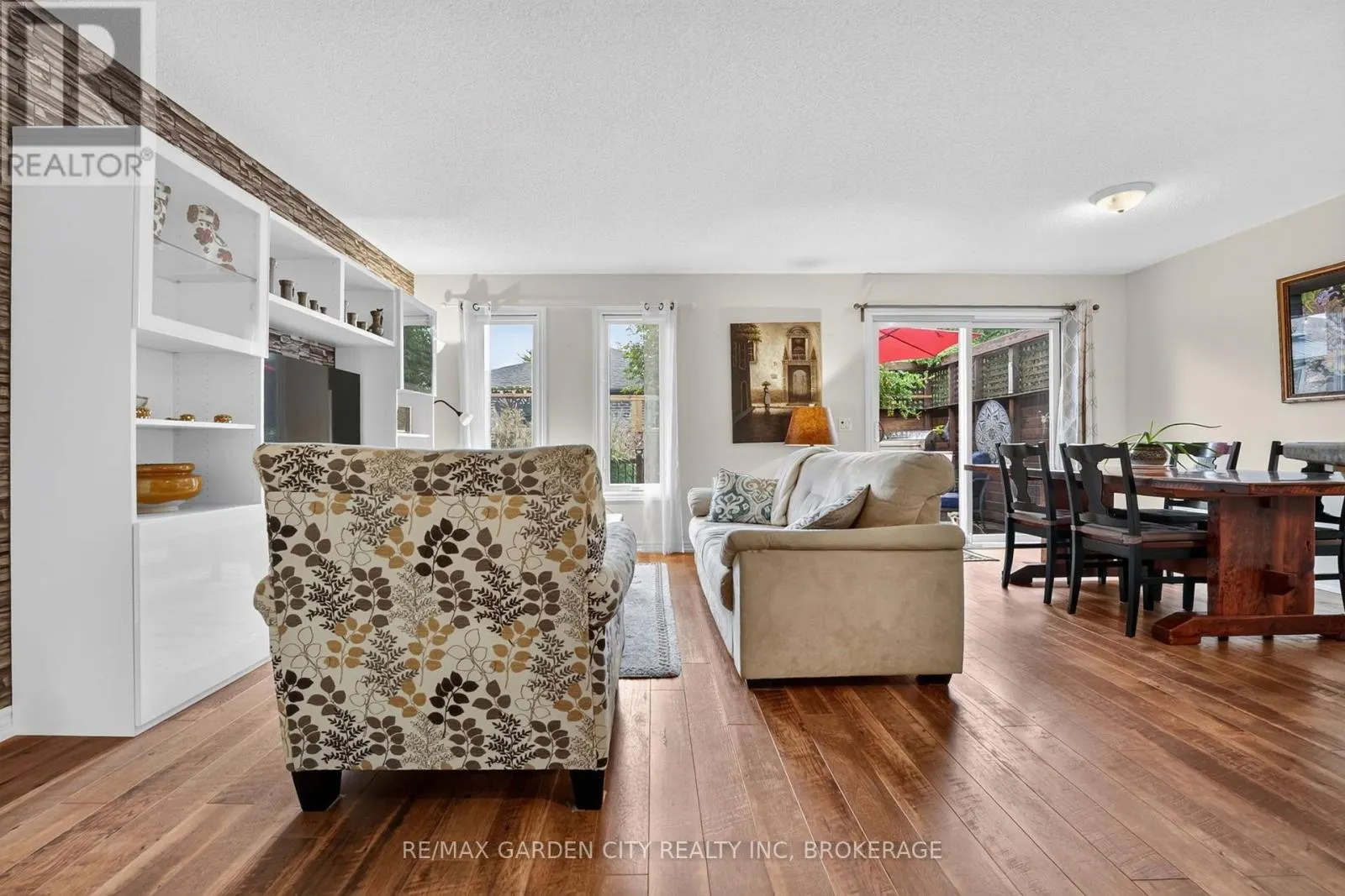 3973 SUNSET LANE