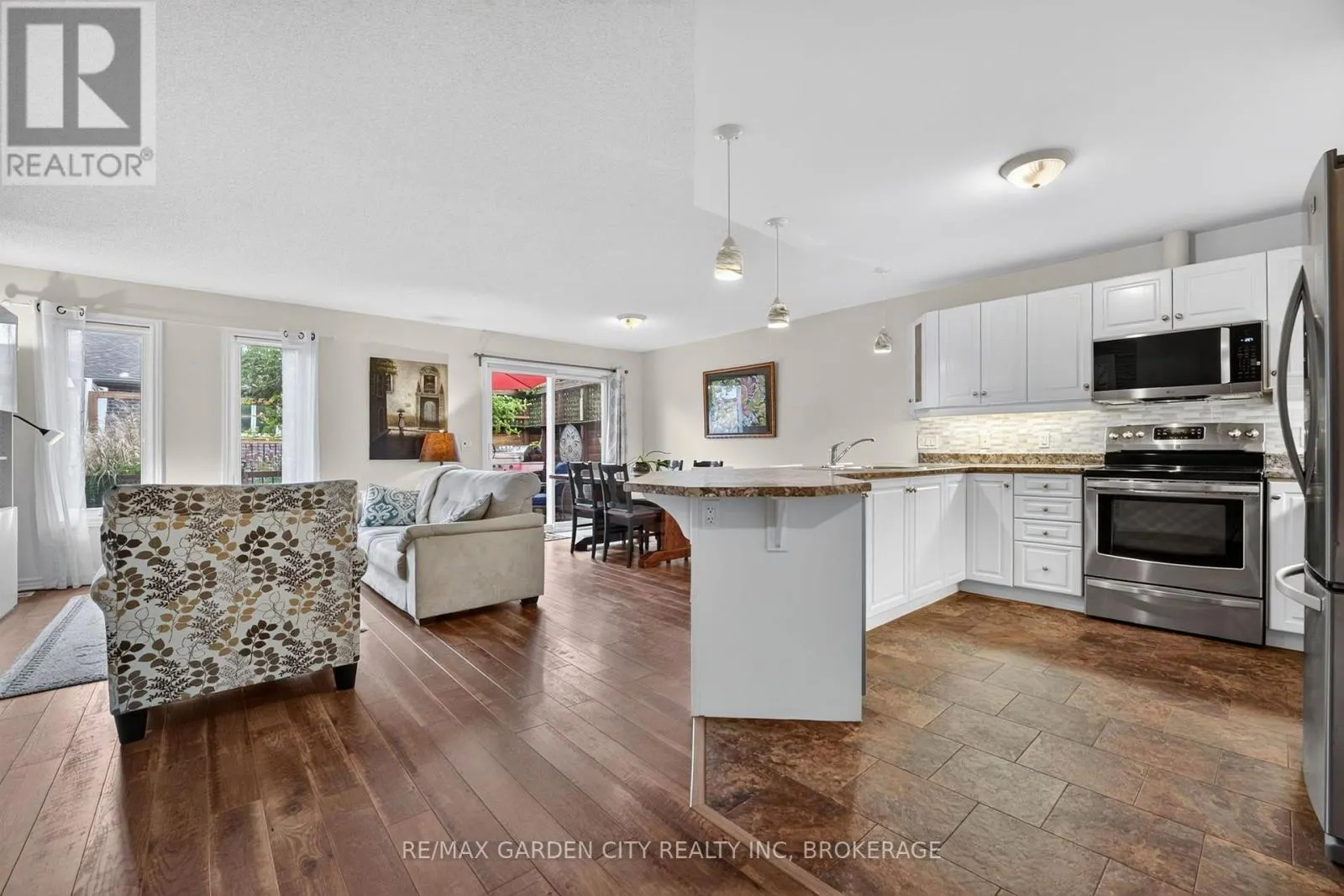 3973 SUNSET LANE