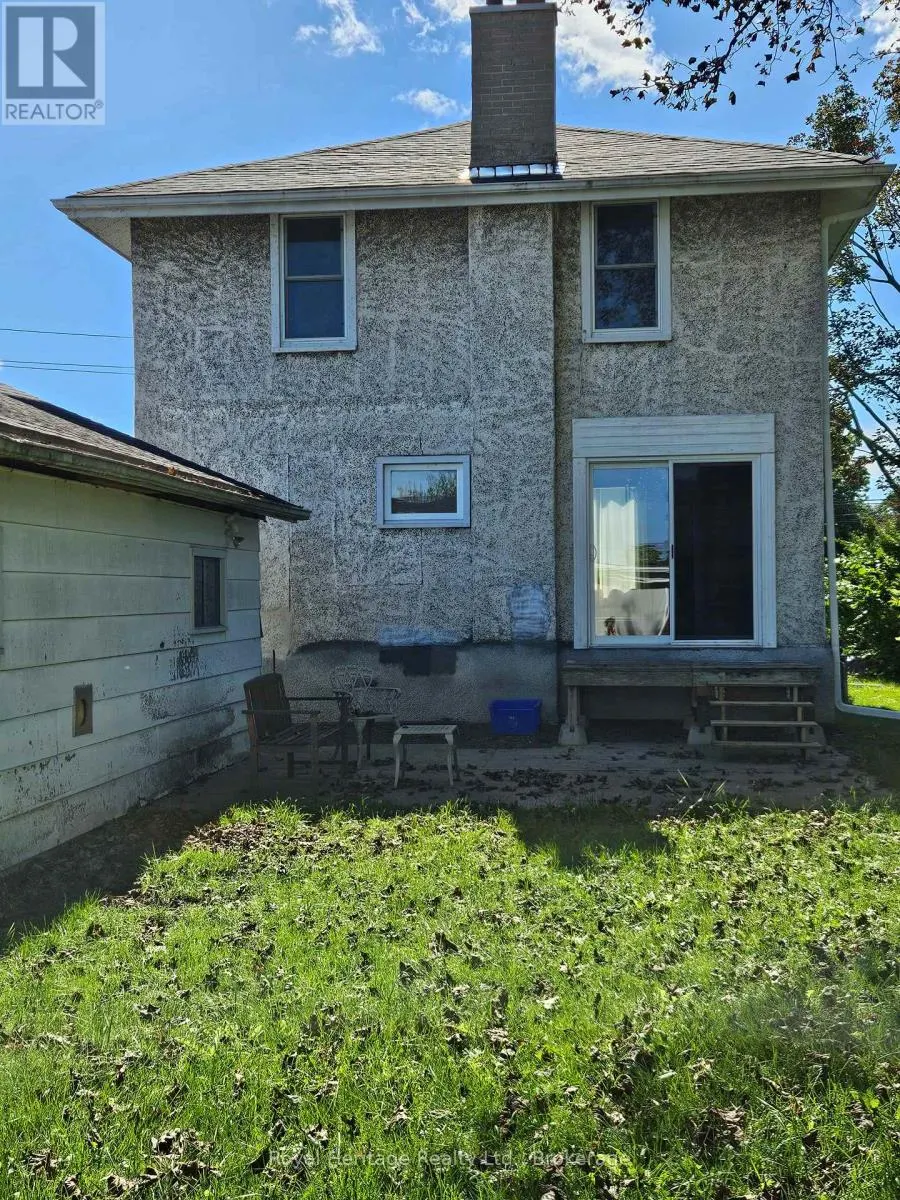 102 CATHARINE STREET