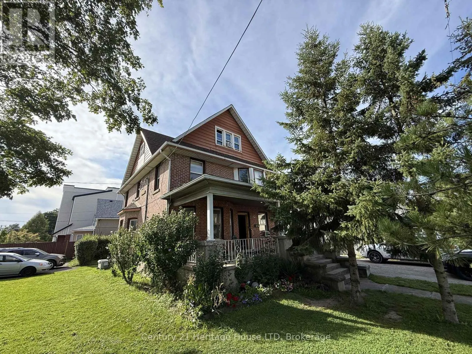 31 PINE STREET N