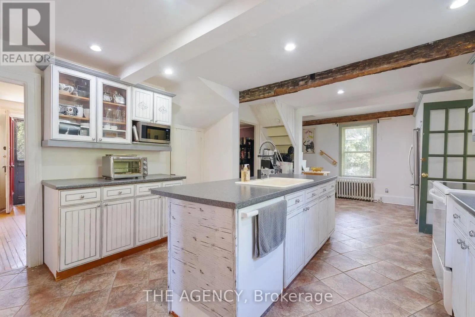 310 RIDOUT STREET