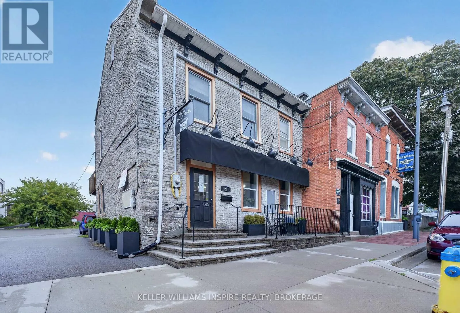 20-30 VICTORIA AVENUE