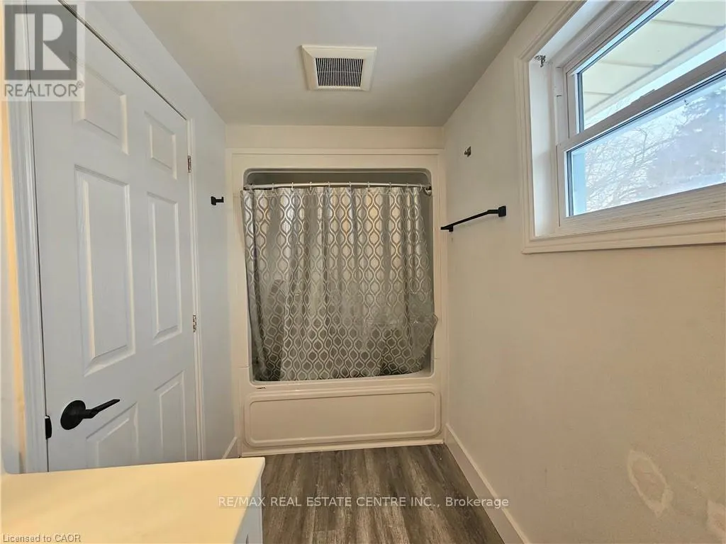 92 COPPERFIELD CRESCENT