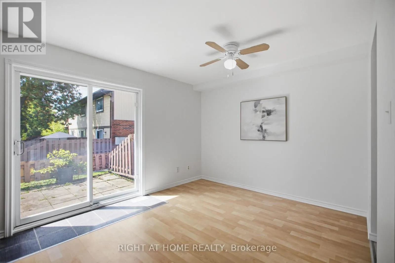 8 - 107 CASTLEFRANK ROAD
