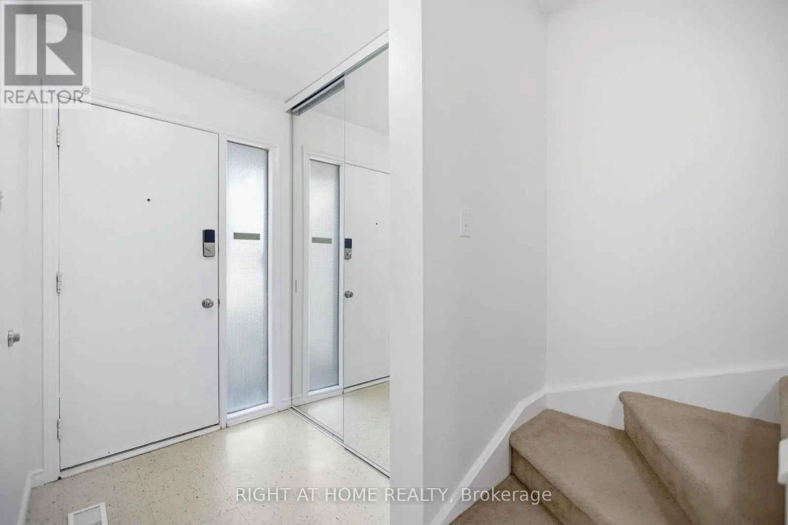 8 - 107 CASTLEFRANK ROAD